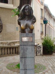 dalida-statue